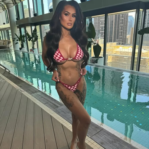 Bus-t up Disgraced reality TV star and rugby Wag ‘agrees Misfits boxing fight with model’ after she stormed into ring