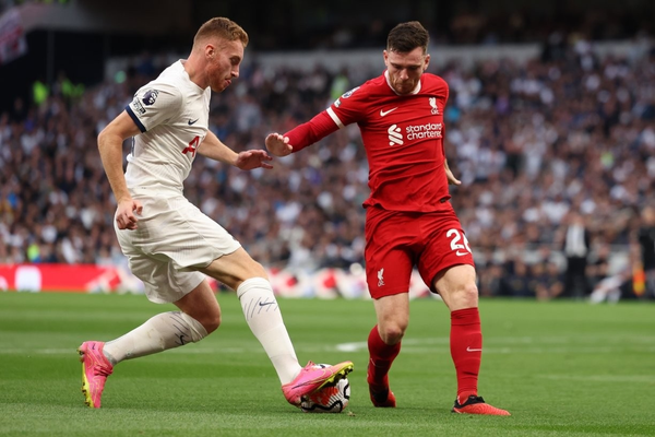 Liverpool fullback Robertson confirms Atletico Madrid offer