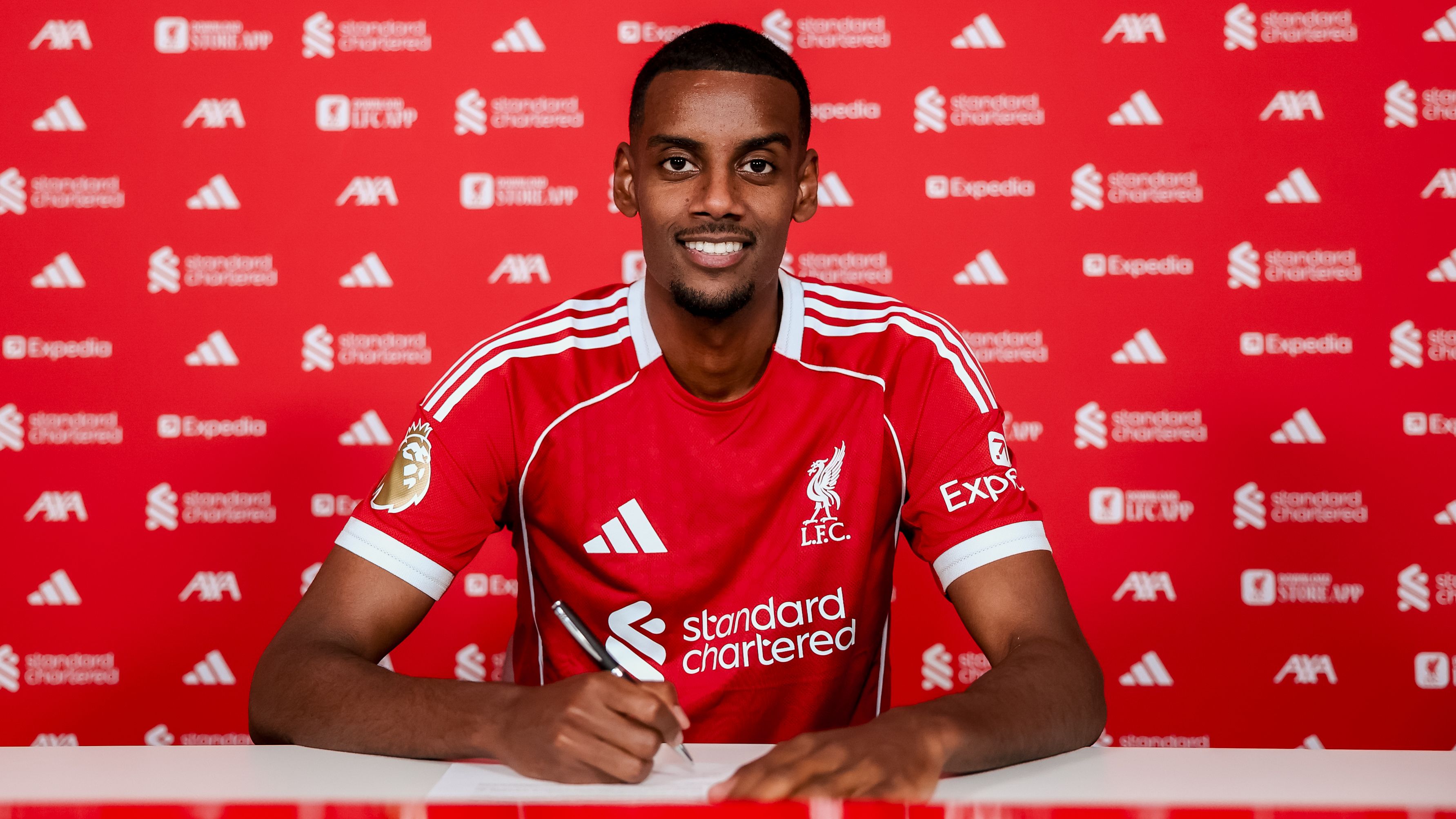 Liverpool troll Newcastle again! Reds post video of Alexander Isak meeting Virgil van Dijk for first time to tune of Sam Fender song