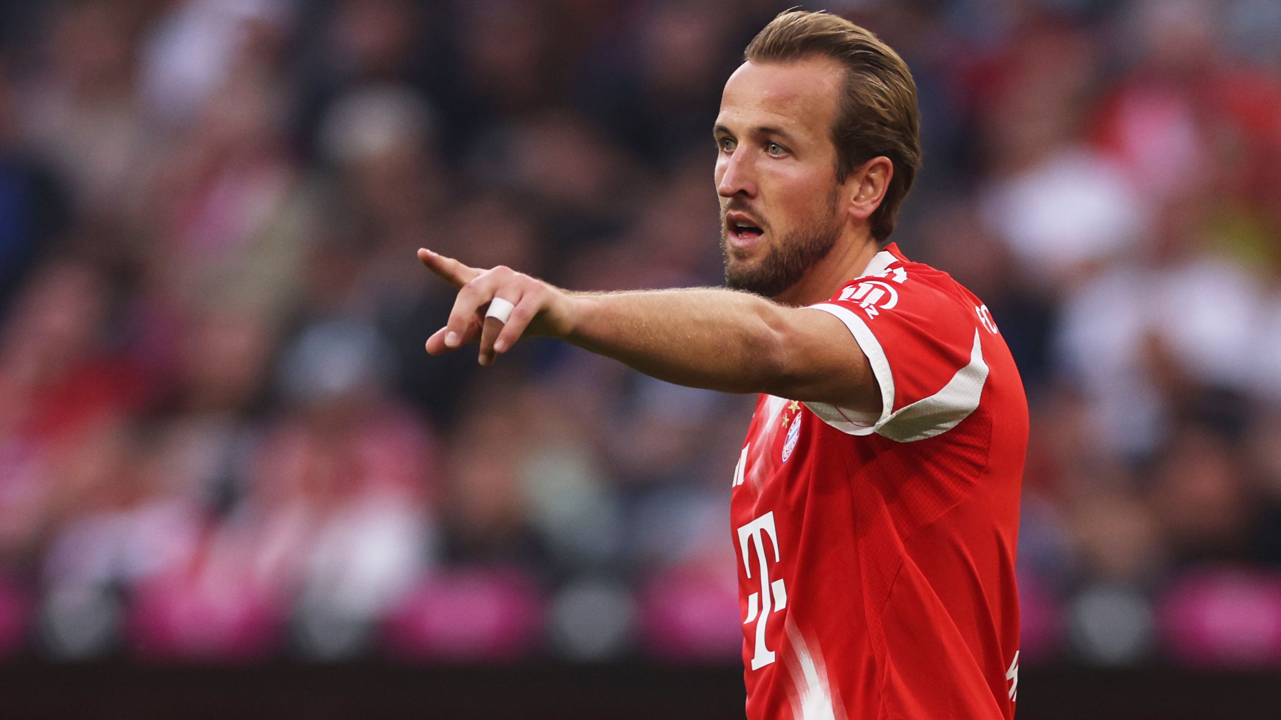 Harry Kane smashes David Beckham's Champions League record following double for Bayern Munich against Chelsea
