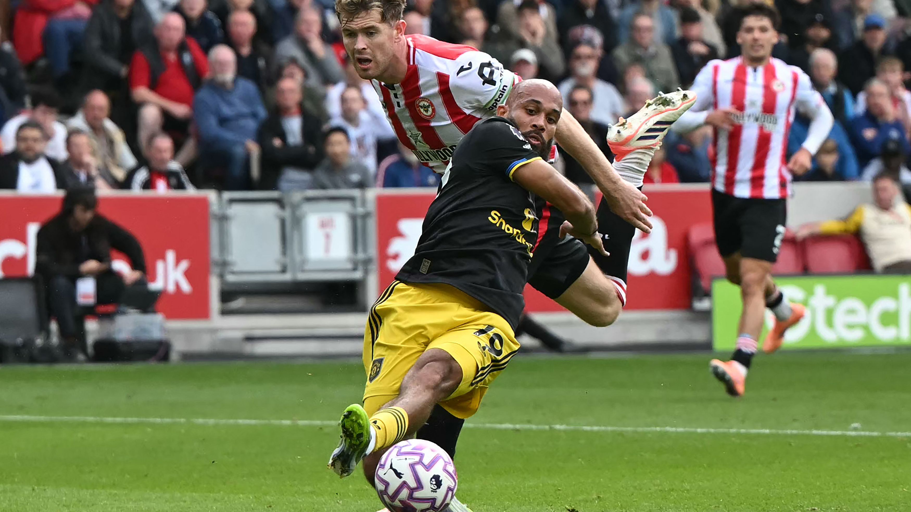 Why Nathan Collins didn't get red card for pulling Bryan Mbeumo for Man Utd penalty explained by Premier League