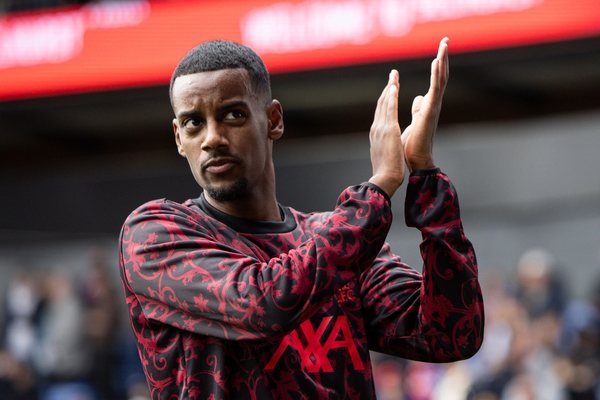 Liverpool boss Arne Slot defends Isak after Palace loss