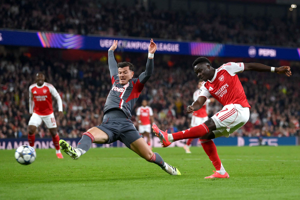 Martinelli and Saka propel Arsenal past Olympiacos at Emirates Stadium