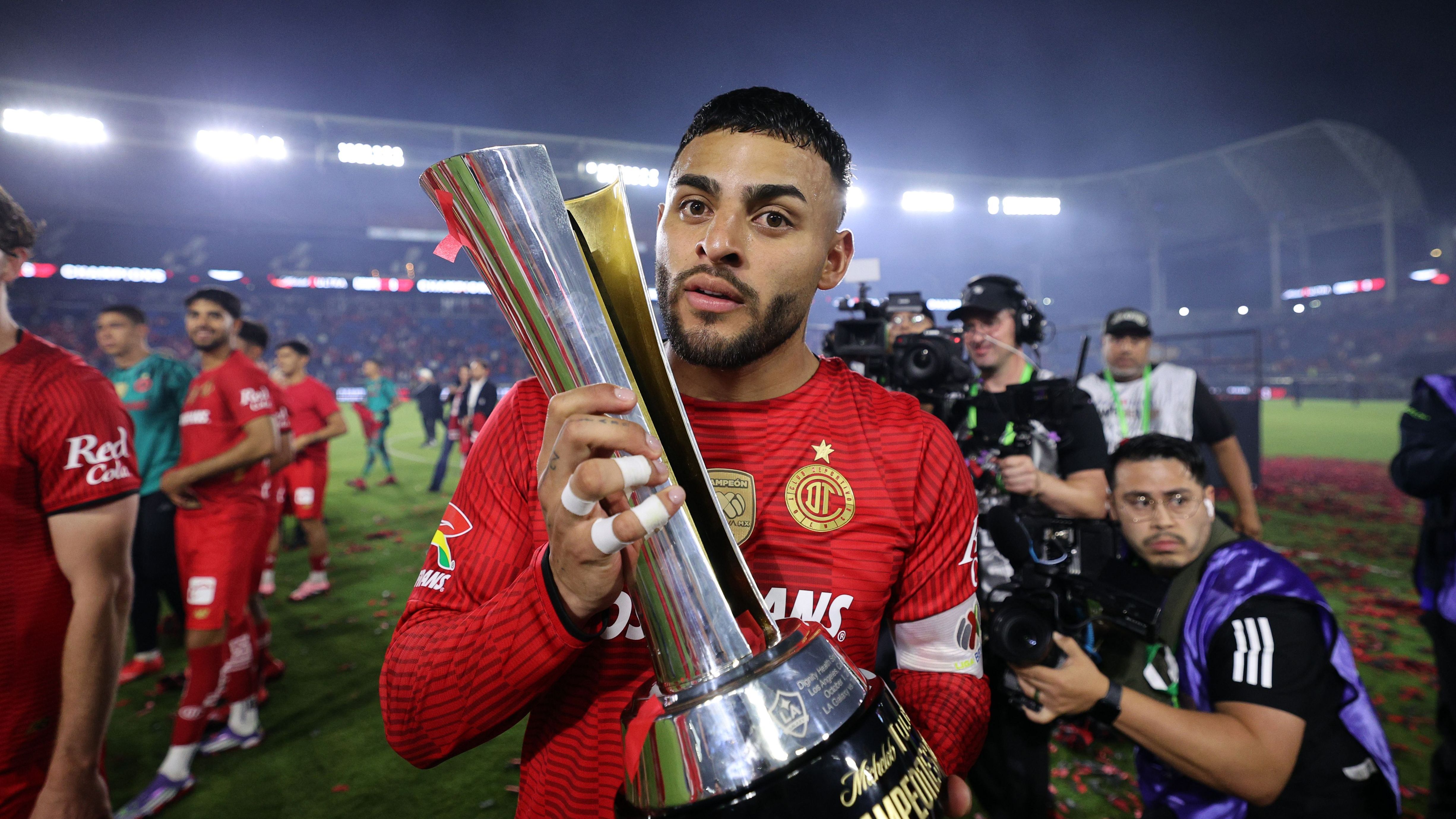 AC Milan’s Santi Gimenez headlines Mexico squad as Raúl Jiménez omitted from October friendlies