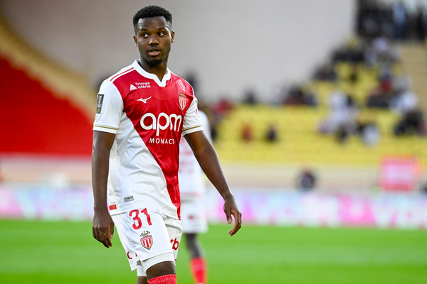 Premier League Trio 'Express Interest' in Unwanted Barcelona Forward