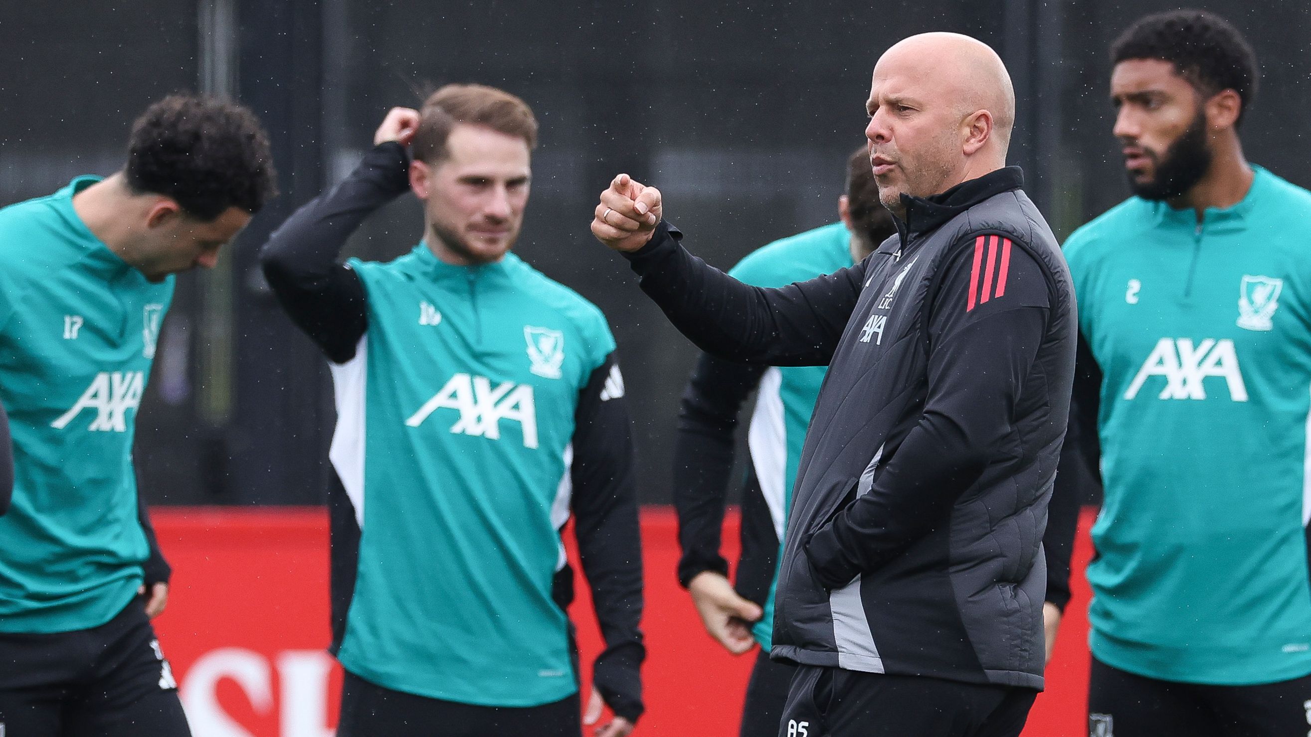 Liverpool in flight chaos! Arne Slot's squad hit by Champions League delay due to 'technical issues with aircraft' used for Eintracht Frankfurt trip