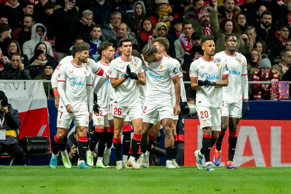 Sevilla interested in Fiorentina midfielder Richardson