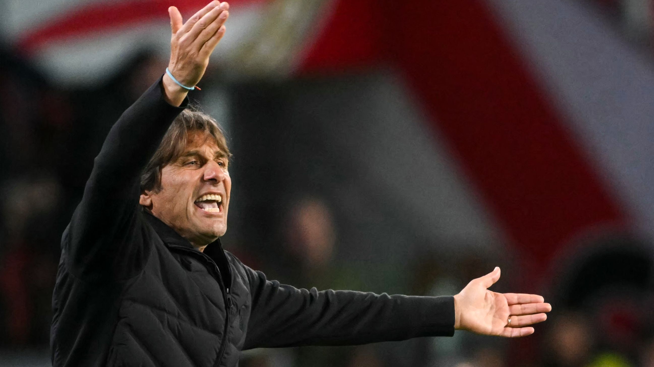 'You're sh****** yourself!' - Antonio Conte and Lautaro Martinez exchange insults in explosive clash during Napoli's win over Inter