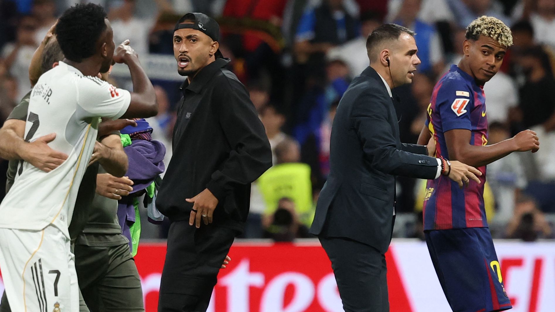 Savage Vinicius Junior jibe at Lamine Yamal revealed as Real Madrid shut down Barcelona wonderkid in huge El Clasico victory