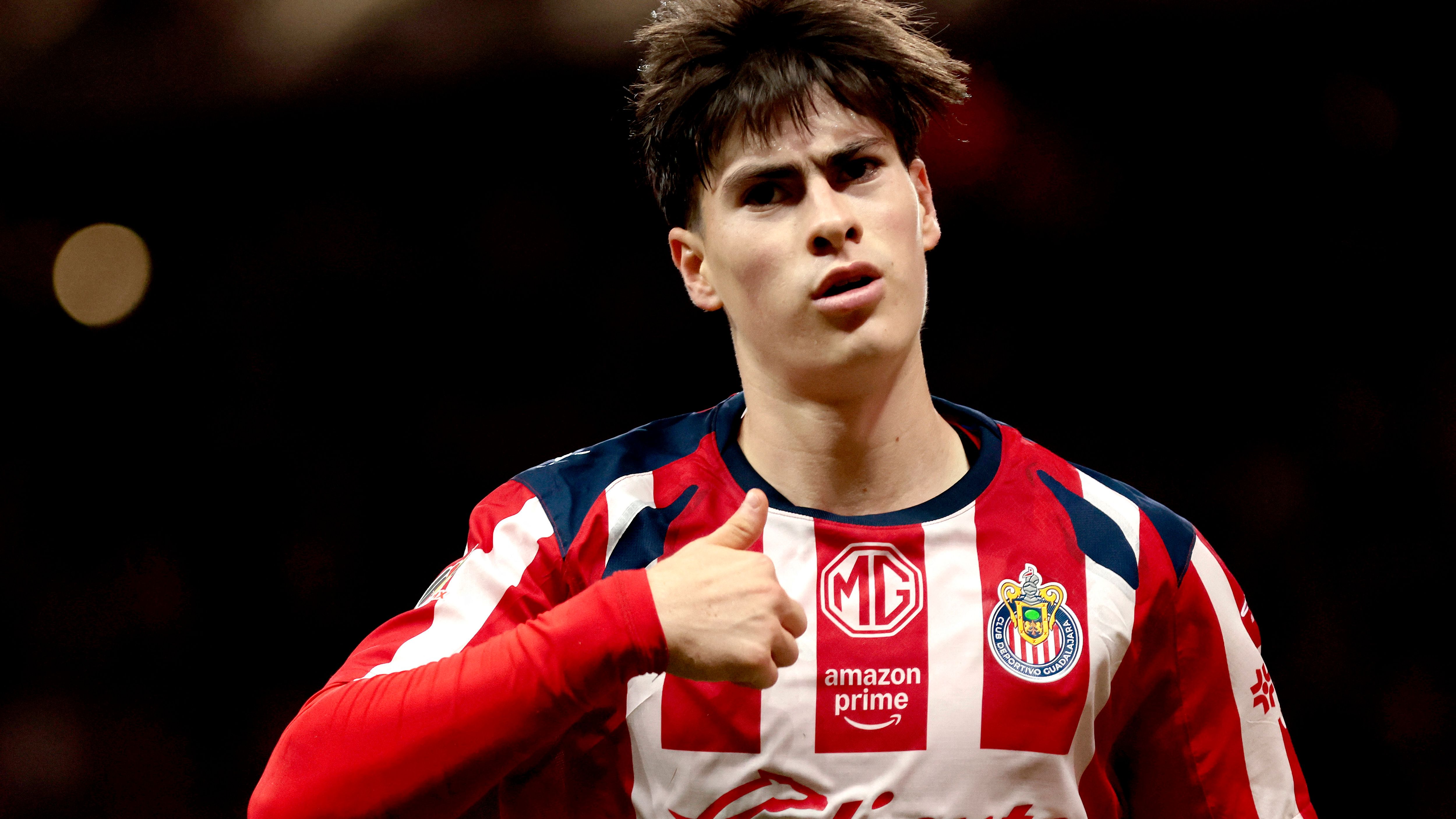 Alan Pulido reportedly set to be Chivas’ first departure ahead of next tournament