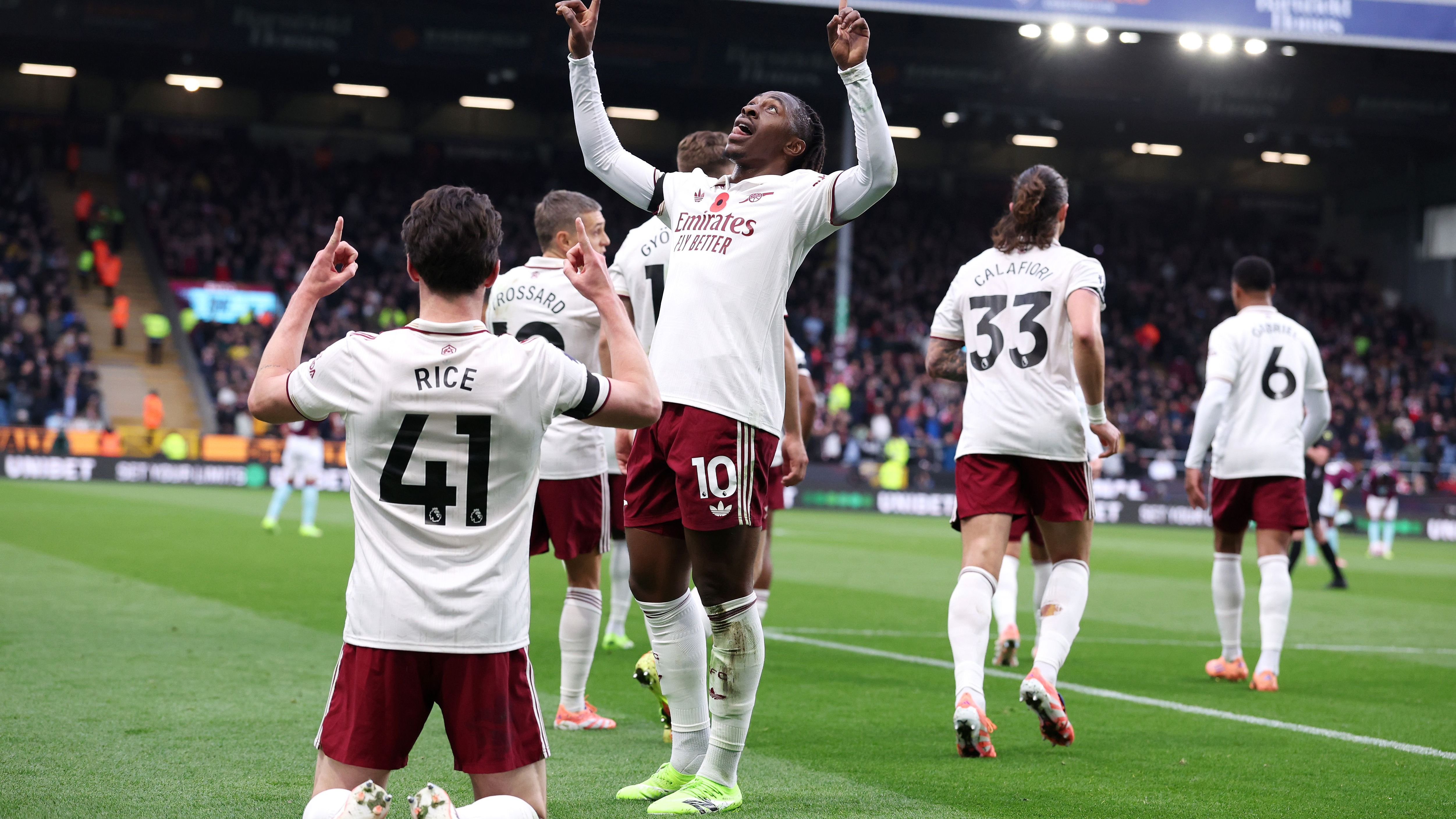 'I can't see a weakness' - Alan Shearer backs Arsenal to FINALLY win Premier League title