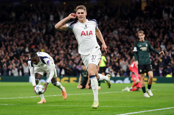 Van de Ven inspires 10-man Tottenham hit Copenhagen by four