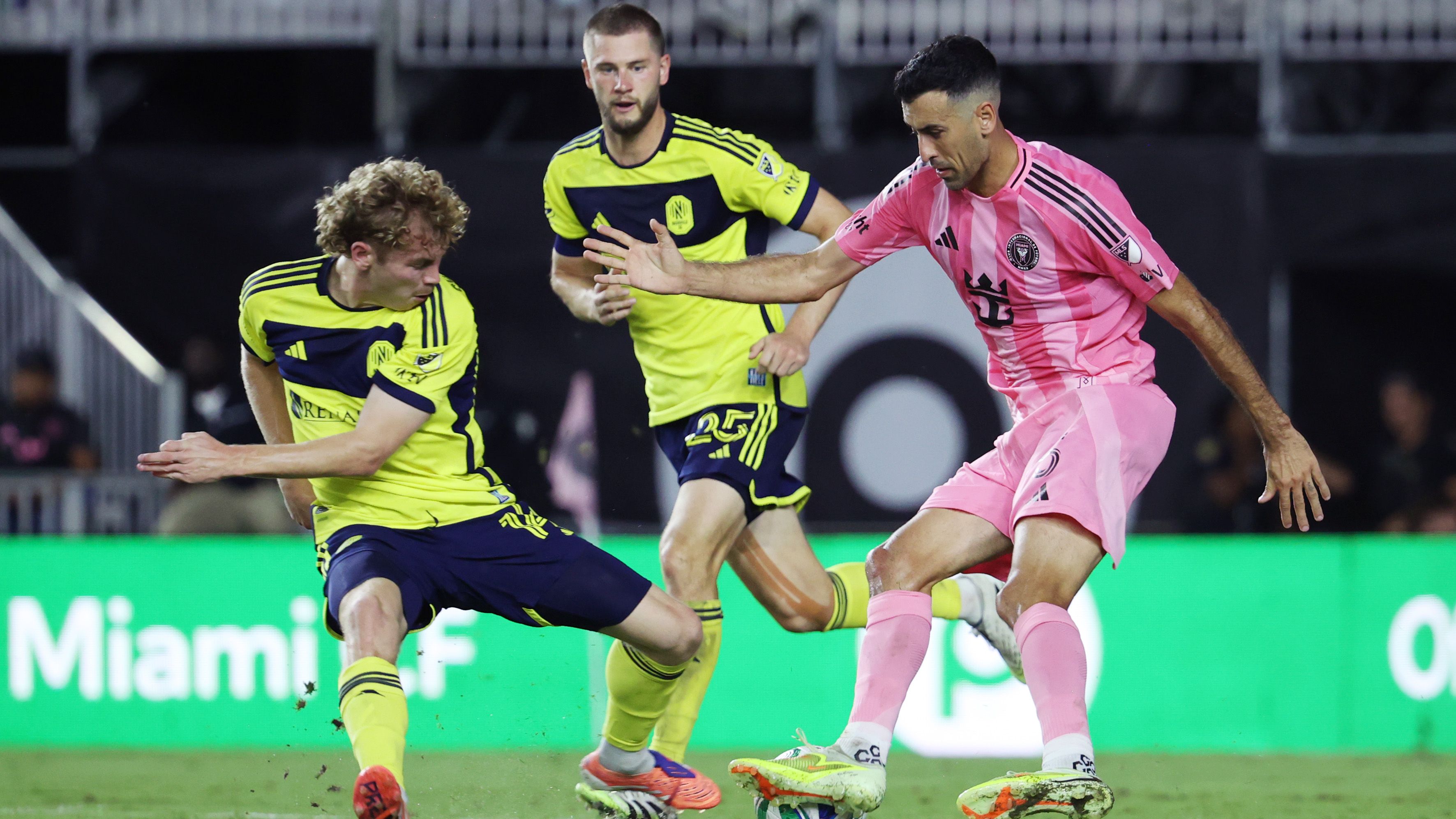 'Seeing him press like that at 38 is crazy' - Inter Miami coach Javier Mascherano lauds Lionel Messi’s relentless effort after brace against Nashville SC