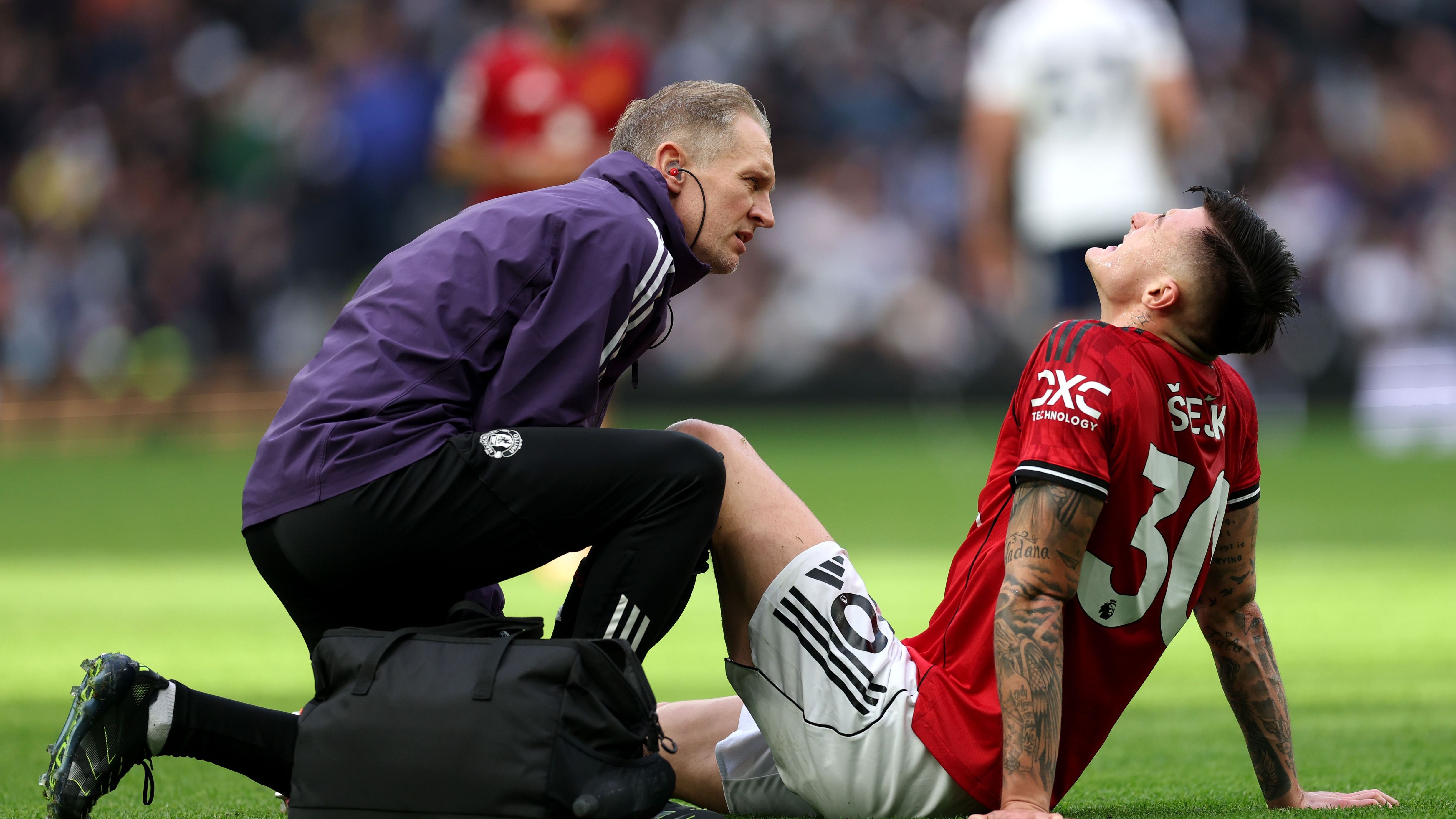 Man Utd accused of lacking respect towards Slovenia over Benjamin Sesko injury decision as club vs country war threatens to ignite