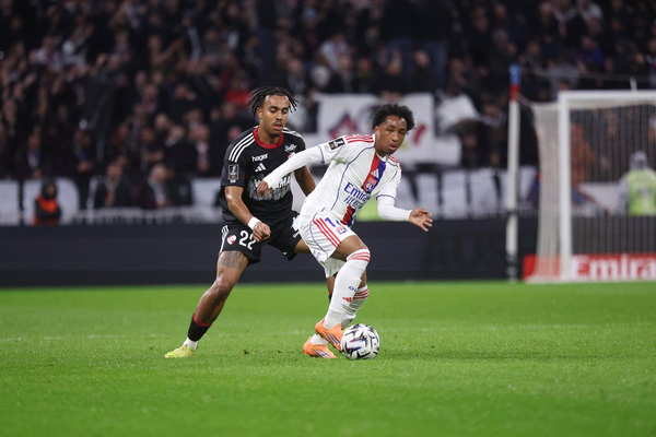 Barcelona chief Deco joins Arsenal, Liverpool interest for Fofana