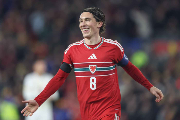 Wales thrash North Macedonia to storm into World Cup playoffs