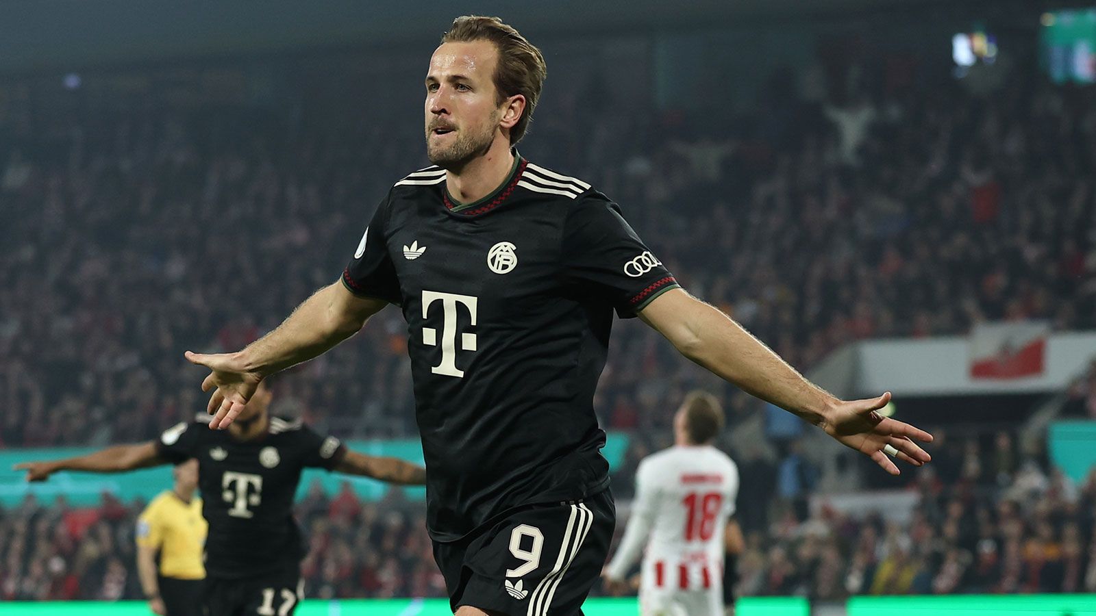 Bayern Munich zero in on Nicolas Jackson alternative as young striker leaps ahead of Dusan Vlahovic in list of Harry Kane backup options