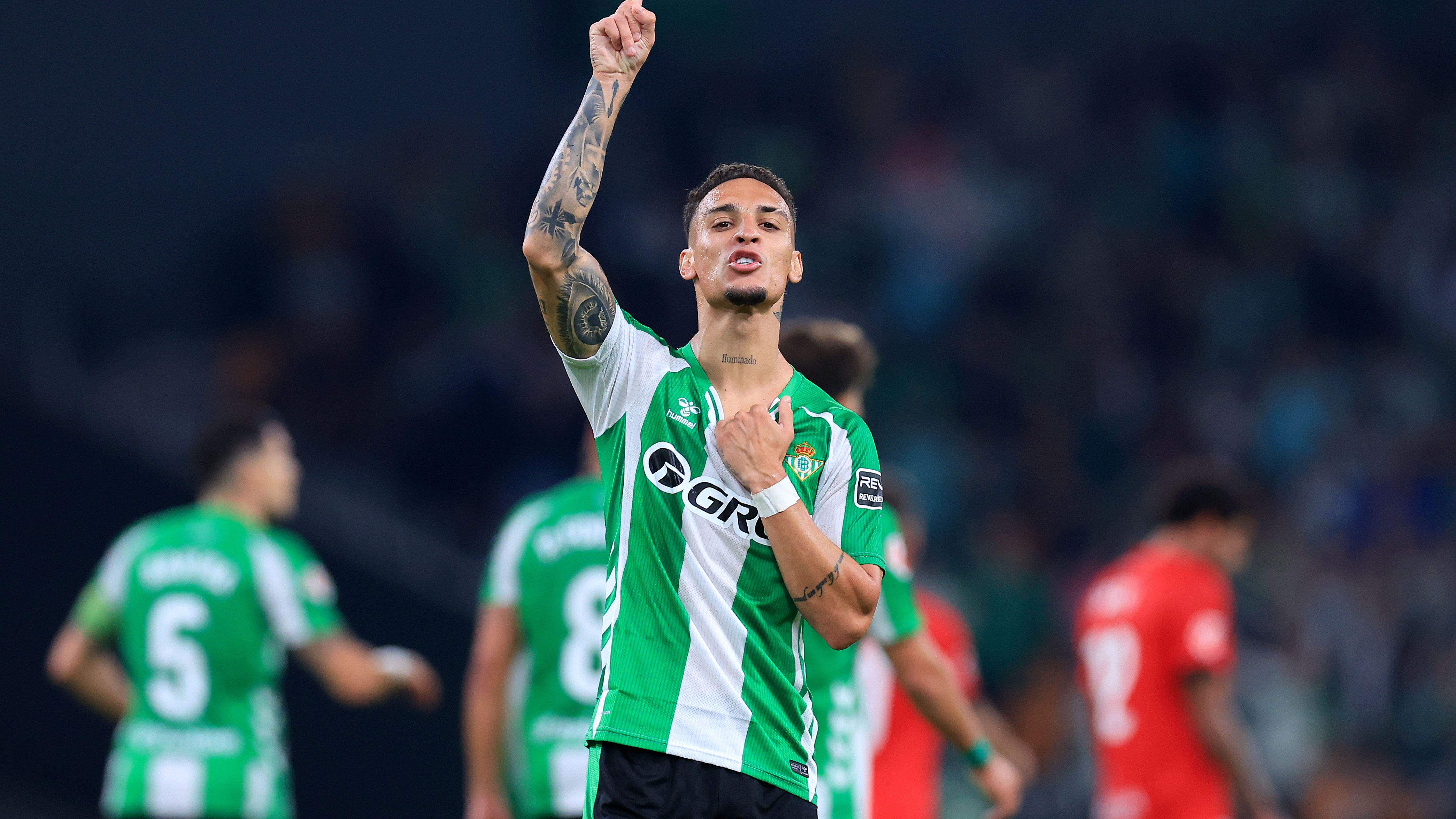 Bayern Munich chief confirms Antony transfer talks after Vincent Kompany's late-night phone call on deadline day ahead of Real Betis move