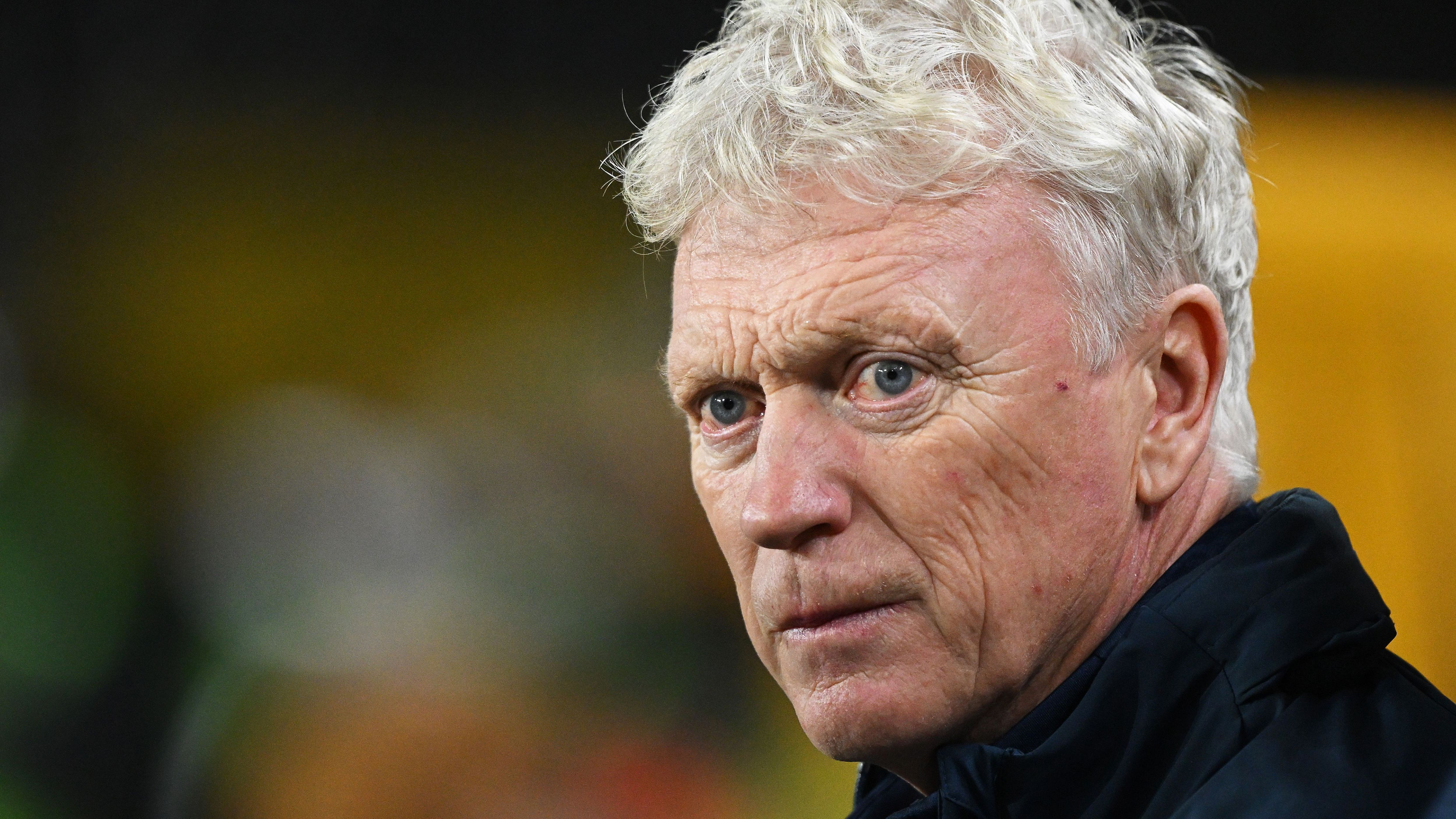 'The referee could have taken a bit longer' - David Moyes stunned by Idrissa Gueye red card after clash with own team-mate Michael Keane in famous Man Utd win