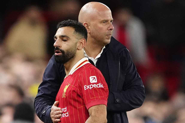 Liverpool boss Slot backtracks on Salah meeting claim