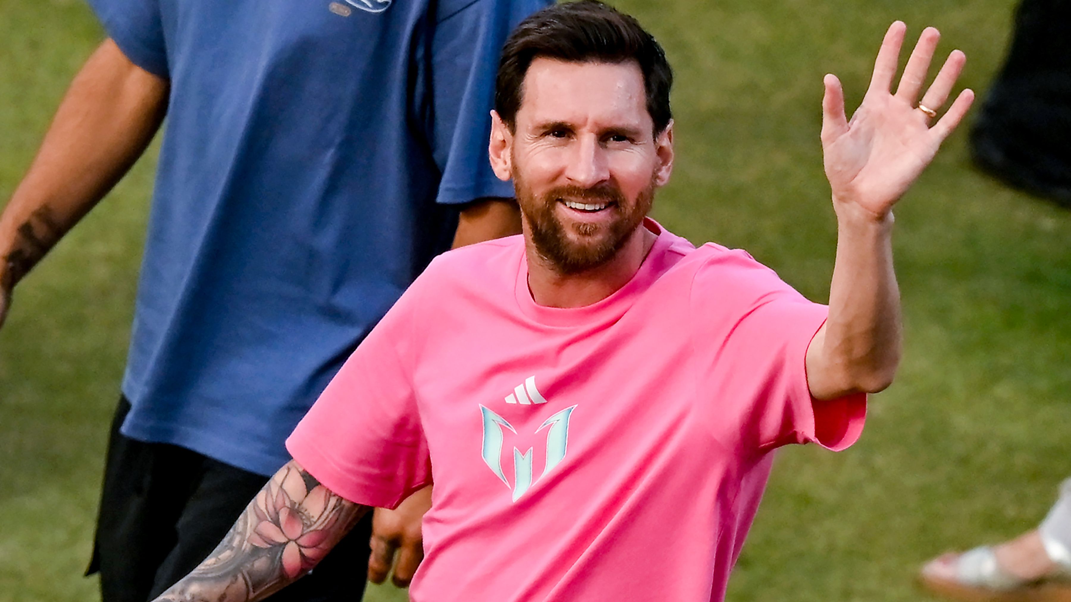 Lionel Messi given incredibly rare $1.1m gift by Indian billionaire on chaotic 'GOAT Tour'