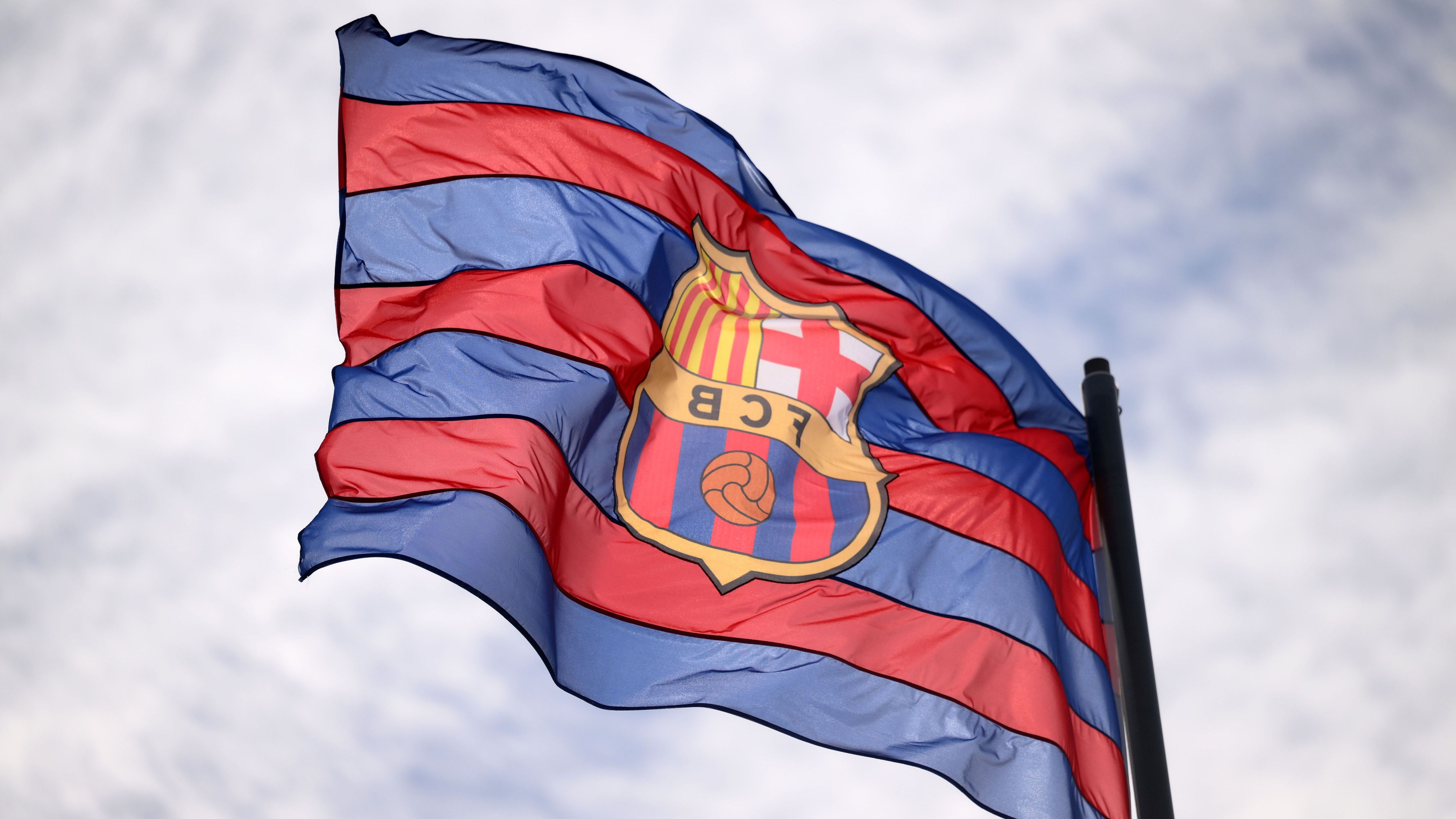 Barcelona close in on Norwich wonderkid! Catalan side set to sign teen sensation who already has four caps for England U17s