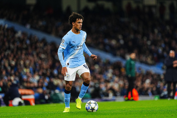 Borussia Dortmund rival Palace for Man City midfielder Bobb