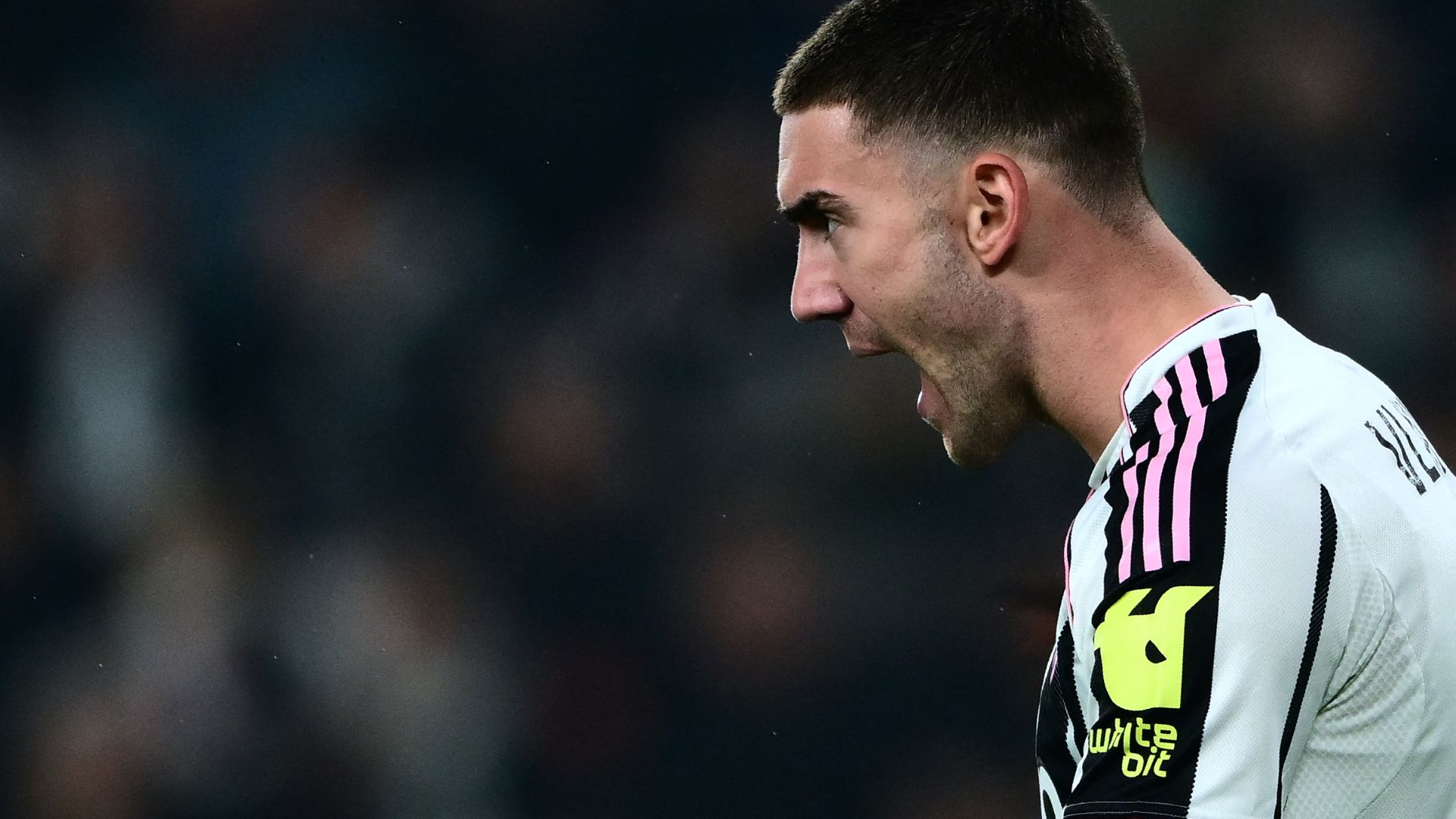 Barcelona eye up Juventus star on free transfer as potential replacement for Robert Lewandowski