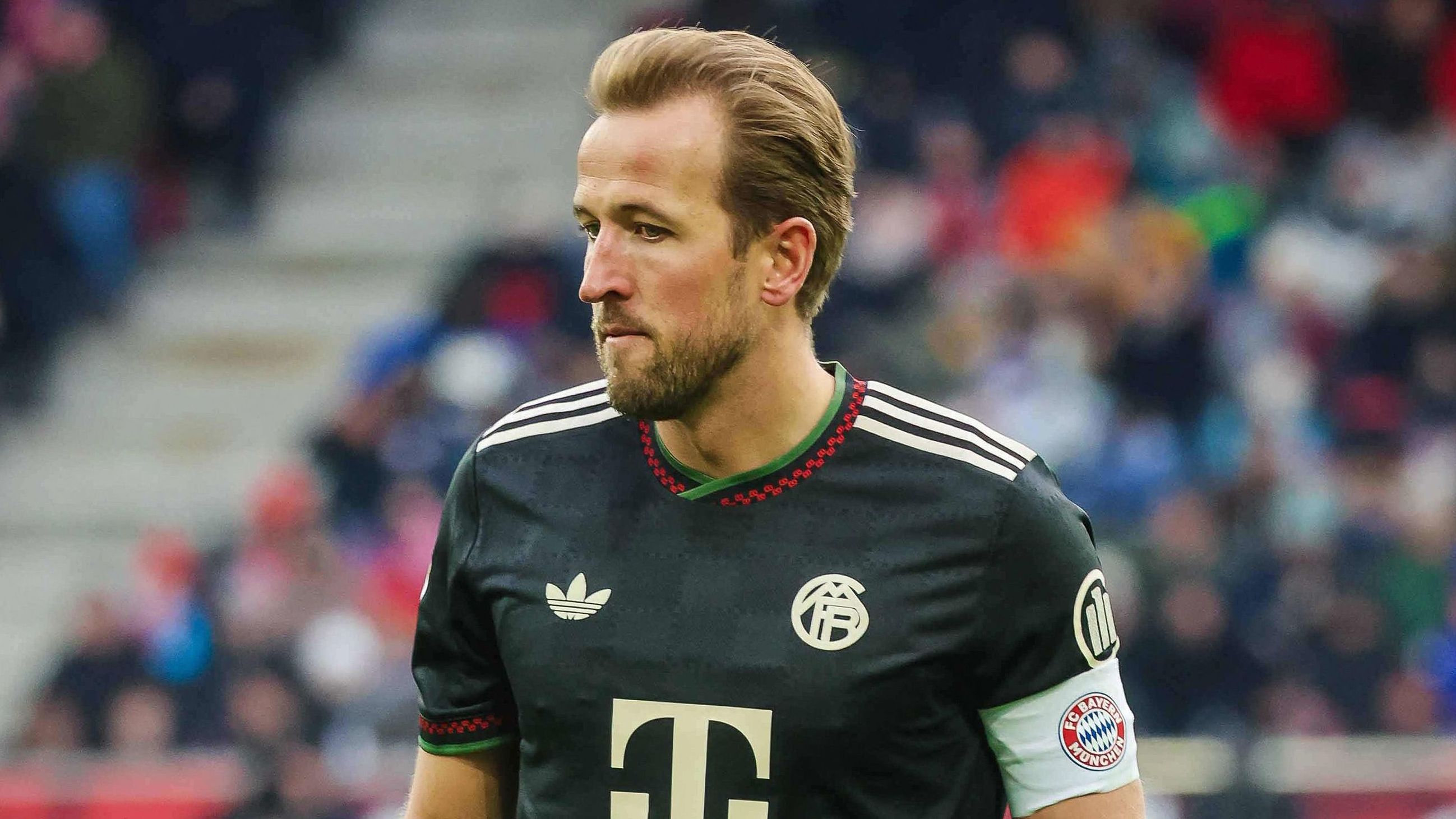 Bayern Munich CEO issues update on Harry Kane's contract situation & talks up his 'incredible importance'