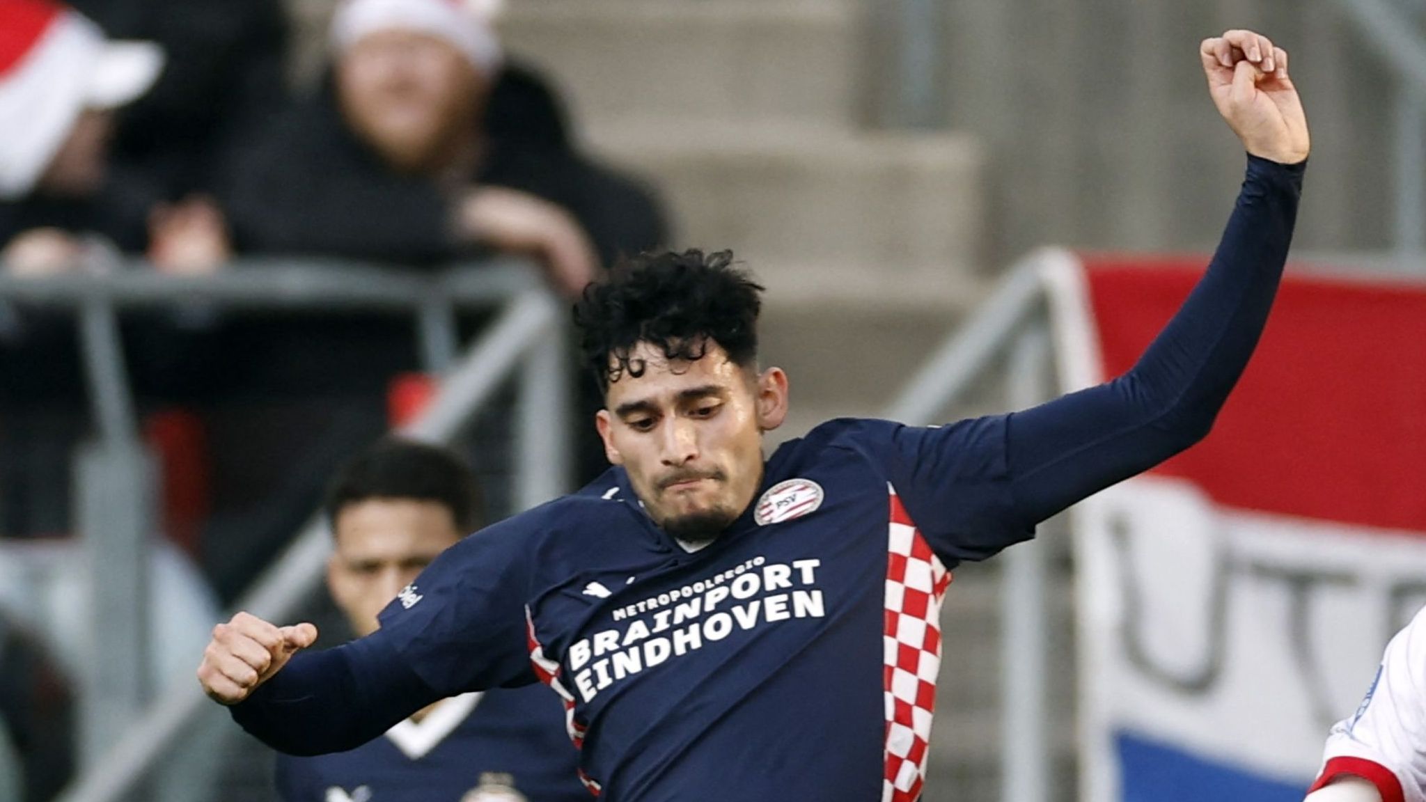 USMNT star Ricardo Pepi set to miss two months after suffering arm injury while scoring another goal for PSV