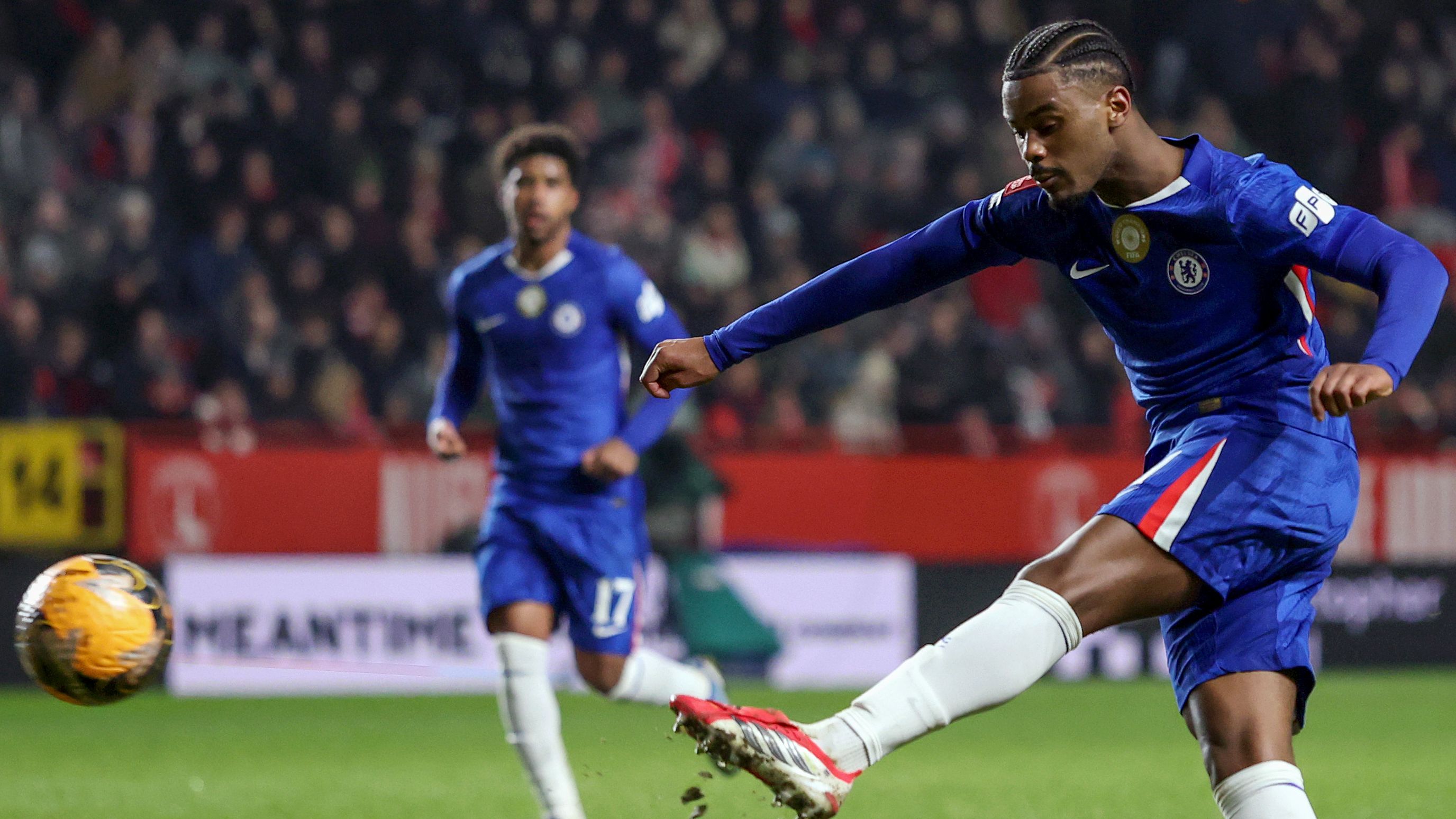 'It suits us!' - Jorrel Hato delighted with Liam Rosenior's impact at Chelsea after scoring in 5-1 FA Cup thumping of Charlton as new Blues boss matches Antonio Conte record in first game