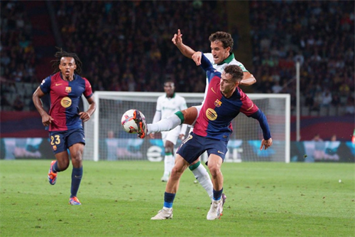 Man Utd rival Atletico Madrid with Barcelona approach for Casado