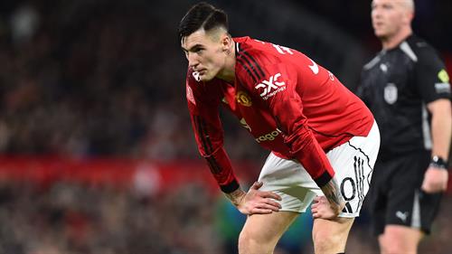 'He needs arrogance!' - Man Utd striker Benjamin Sesko urged to match Zlatan Ibrahimovic's 'aura' to silence critics at Old Trafford