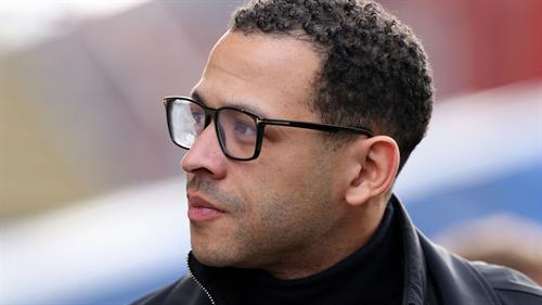 Chelsea beat Man Utd & Liverpool to defender as Liam Rosenior makes first signing since replacing Enzo Maresca