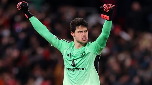 Man Utd find potential new club for Andre Onana with calamitous goalkeeper in talks over return to former side