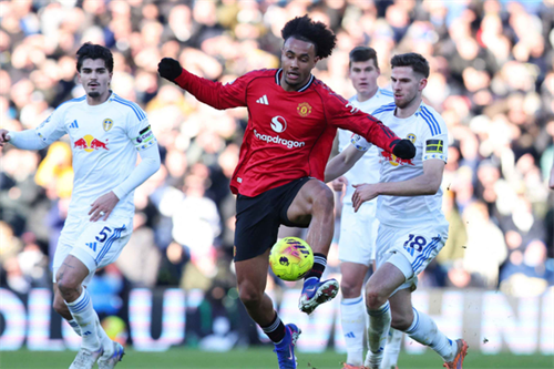 Zirkzee makes contact with Man Utd about exit plans