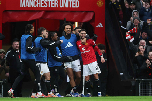 Bruno Fernandes praises Carrick’s ‘special’ impact at Manchester United