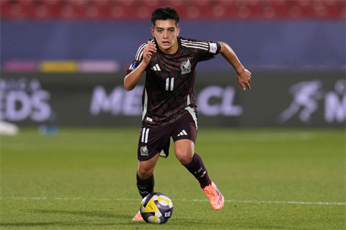 Agent warns Real Madrid over price-tag for Tijuana whizkid Mora