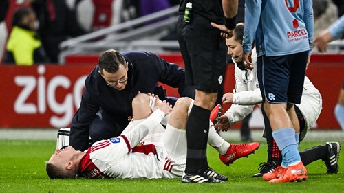 Oleksandr Zinchenko out for rest of season after suffering devastating injury two minutes into home debut with Ajax