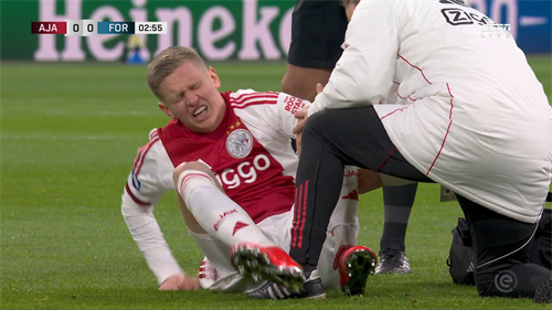 Oleksandr Zinchenko out for rest of season after suffering devastating injury two minutes into home debut with Ajax