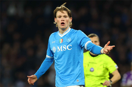 Napoli open contract talks with star man Scott McTominay