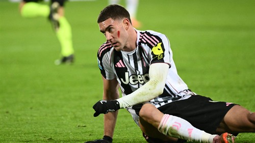 Juventus striker keen to force Barcelona move in bid to replace Robert Lewandowski