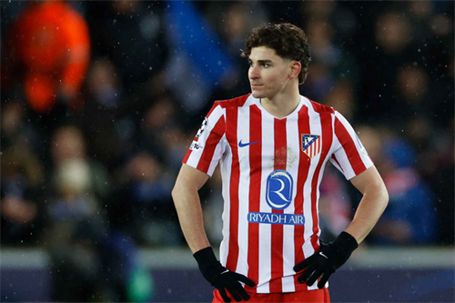 Barcelona chiefs make Atletico Madrid striker Alvarez summer priority: They all love him!