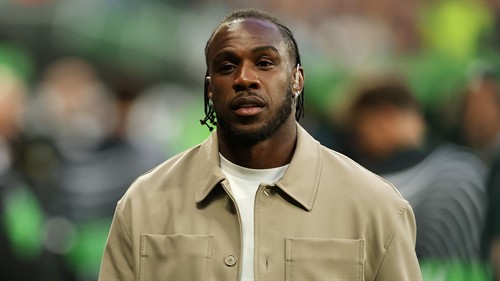 Former West Ham striker Michail Antonio set to complete surprise transfer after near-fatal car crash