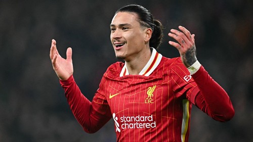 Sign Darwin! Chelsea told Nunez could be another Dennis Bergkamp as Blues legend talks up transfer for ex-Liverpool forward