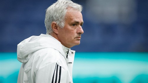 Jose Mourinho hints he could leave Benfica in veiled dig at Liga Portugal officiating standards