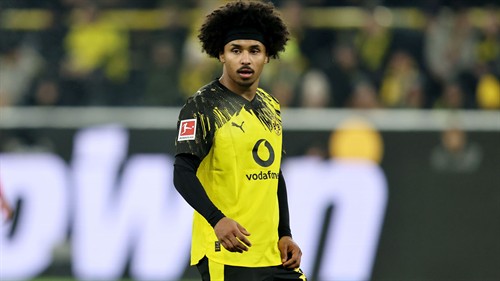 Karim Adeyemi stalls on new Borussia Dortmund contract as Man Utd target eyes dream move to Premier League