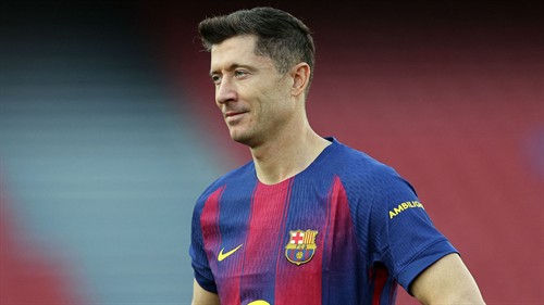 Robert Lewandowski finally breaks silence on Barcelona contract situation amid MLS transfer rumours
