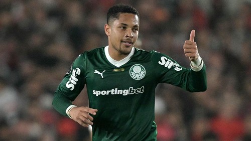 Chelsea submit surprise £43m transfer offer for Barcelona flop