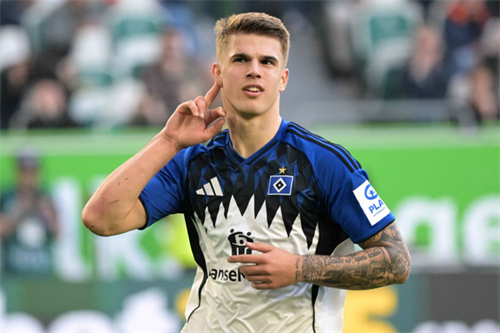 Agent pushed about Barcelona interest in Spurs defender Vuskovic